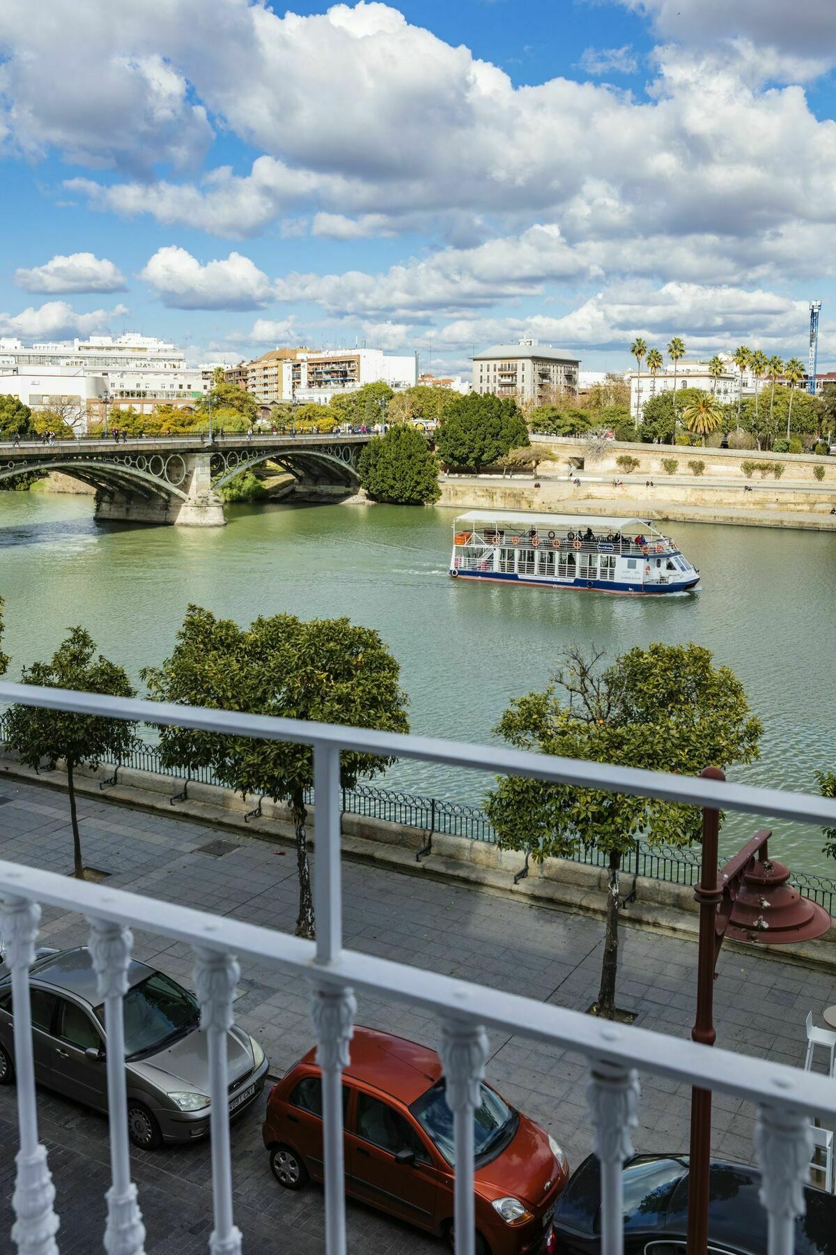 Betis 7 Luxury Boutique Apartments Seville Exterior photo
